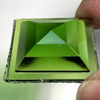 Multi Faceted Square 25mm Jewel - Green ST25-03